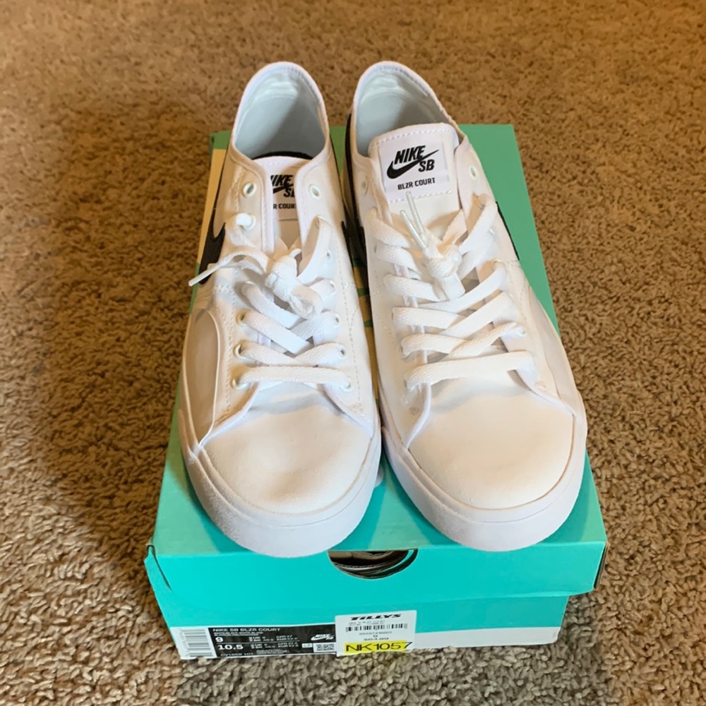 Nike SB Blazr Court